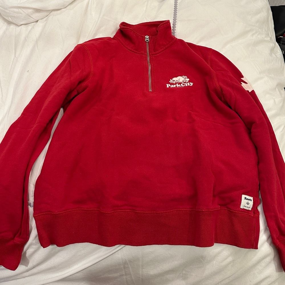 Roots red 1/4 zip size large